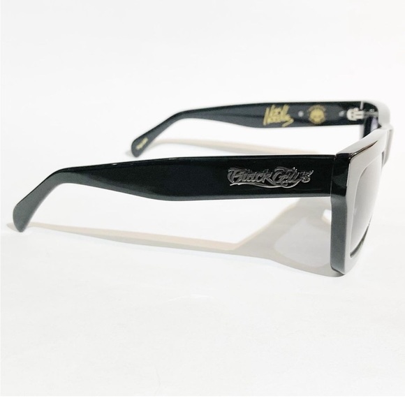 “THE NOODLES FLY” OFFSPRING Limited addition collaboration sunglasses - Picture 14 of 15